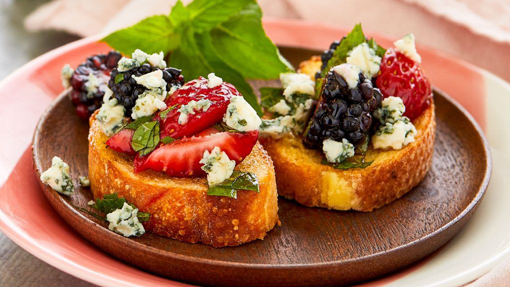 Fresh Berry Bruschetta